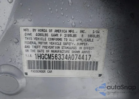 2004 Honda Accord 2.4 Lx z USA, uszkodzony, nr VIN 1HGCM56334A074417